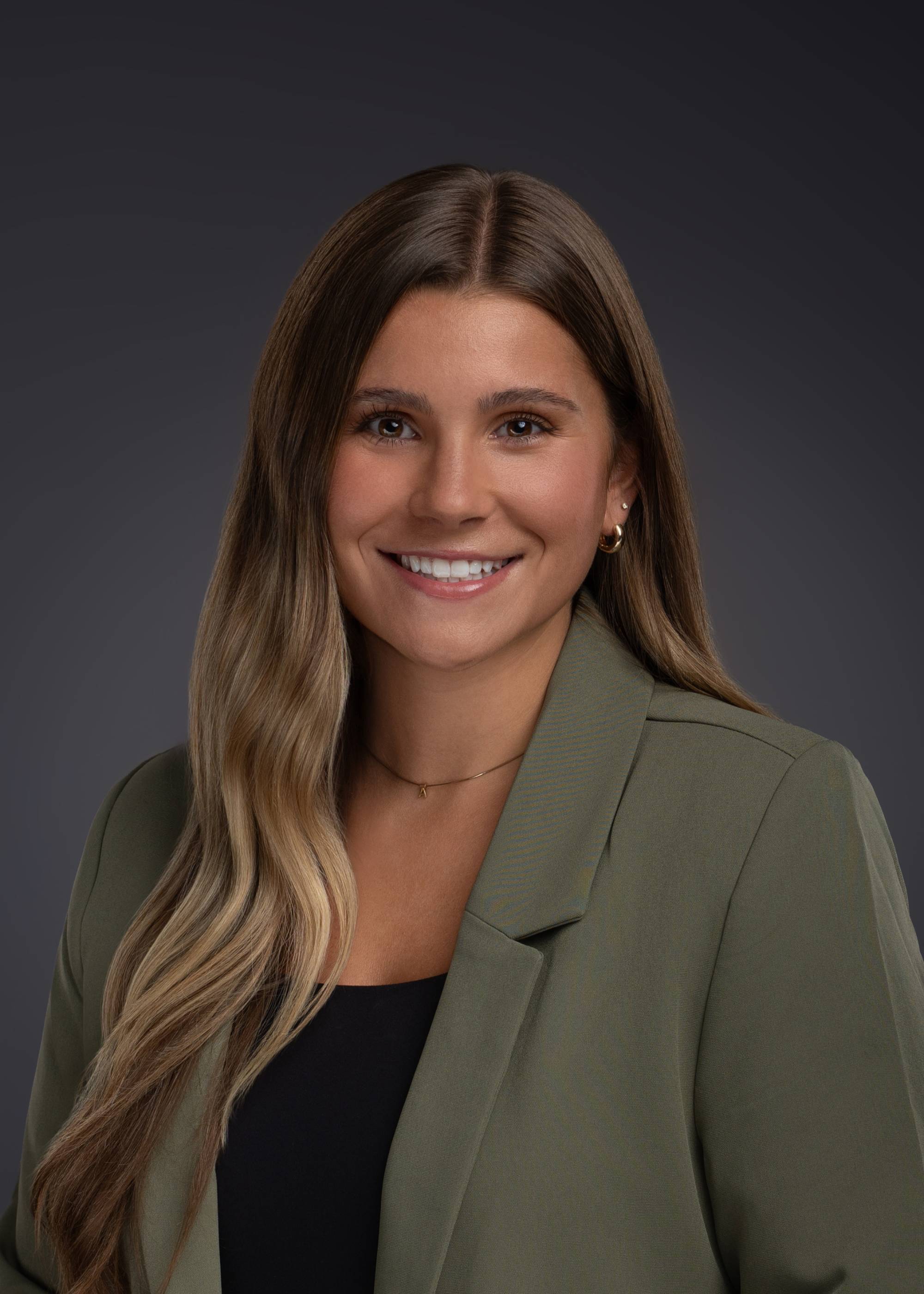 Abigail Heyde Headshot